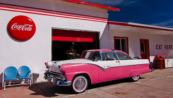 Vintage Fairlane, Route 66, America, South West, Colorado Plateau