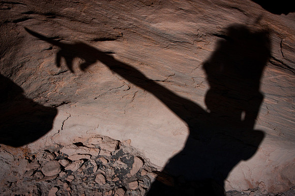 Shadow Pointing, American South West, Utah, Arizona, Colorado Plateau